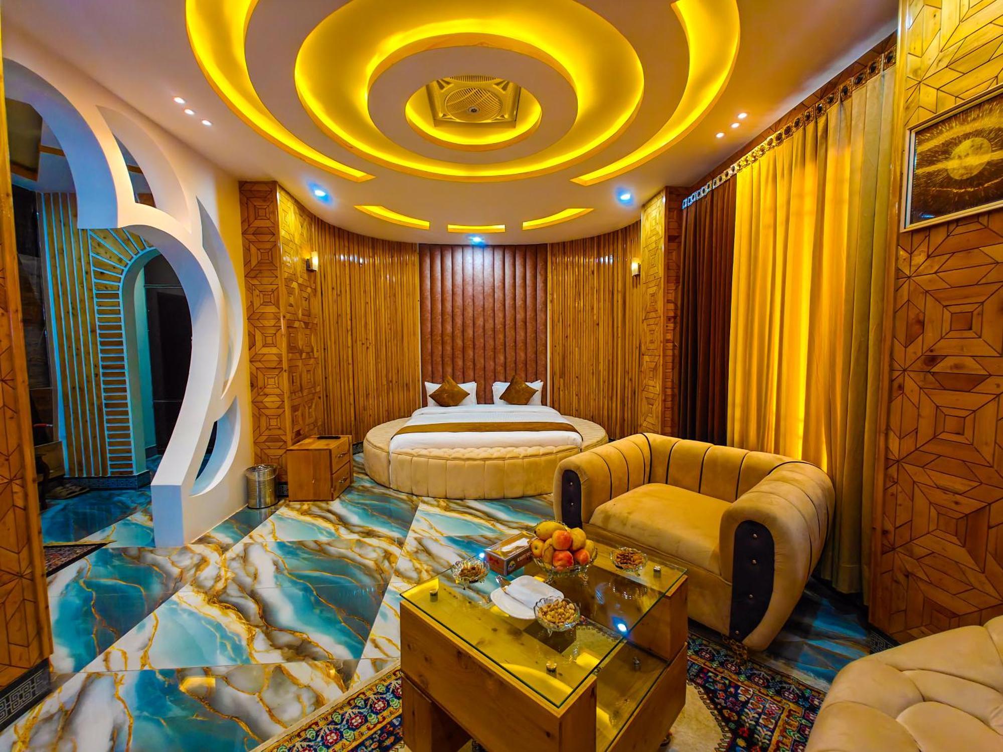 White Forest Hotel Kalam Экстерьер фото